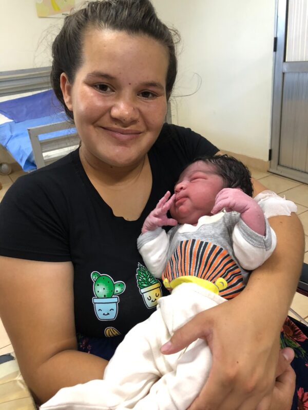 Josefina Isabela la primera bebita que nació en Misiones cuando iniciaba el 2023 imagen-4
