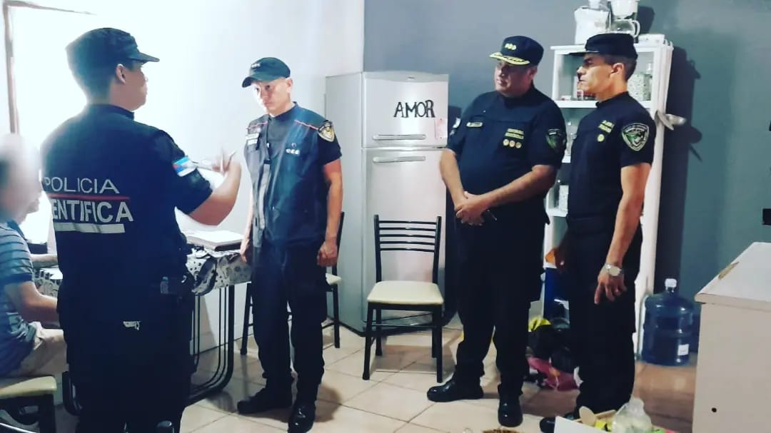 La Policía desarticuló una banda que robaba a mano armada: recuperó casi 2 millones de pesos, dólares y euros imagen-2