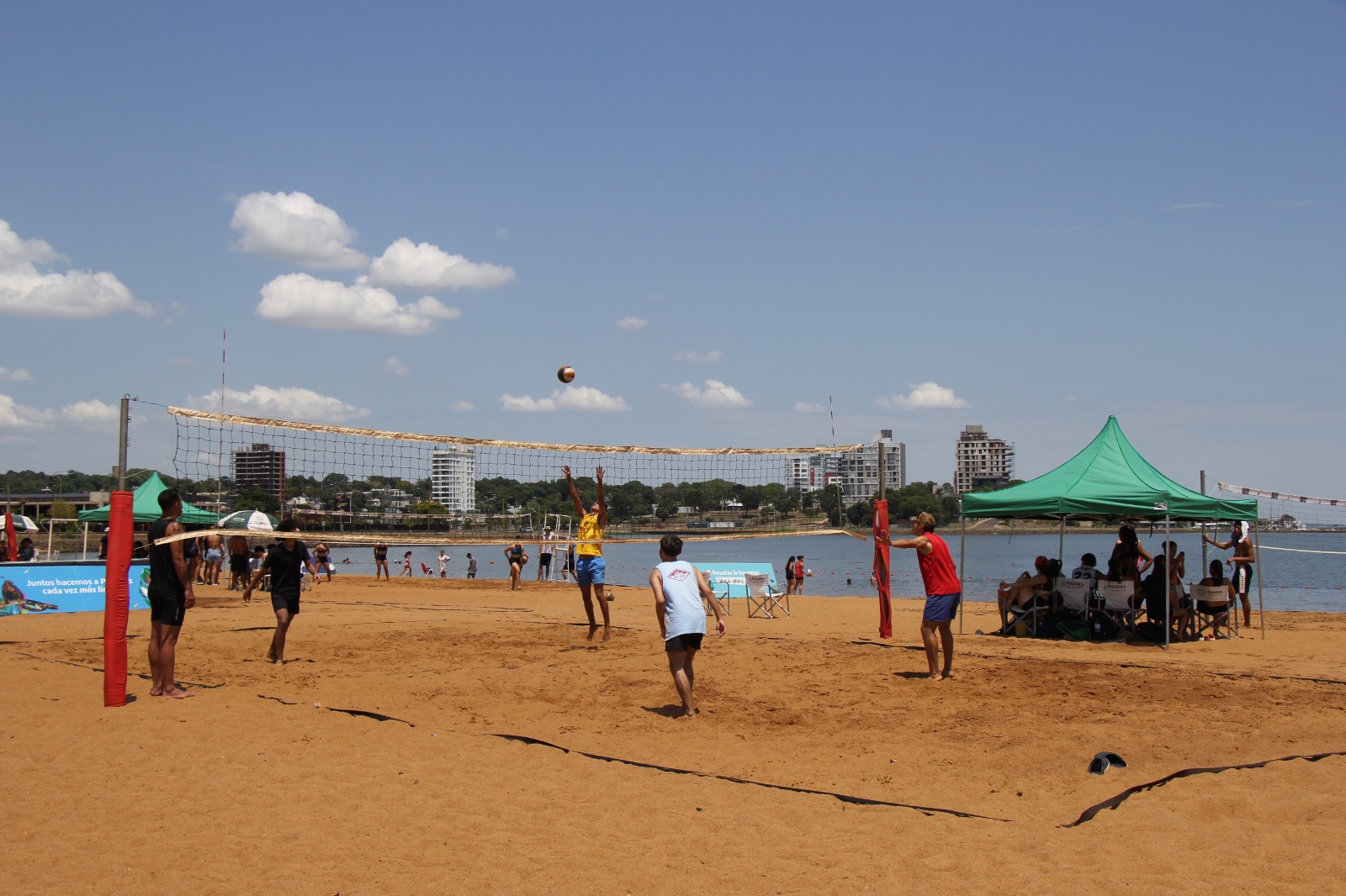 Verano deportivo, exitoso Torneo de Beach Vóley en El Brete imagen-4
