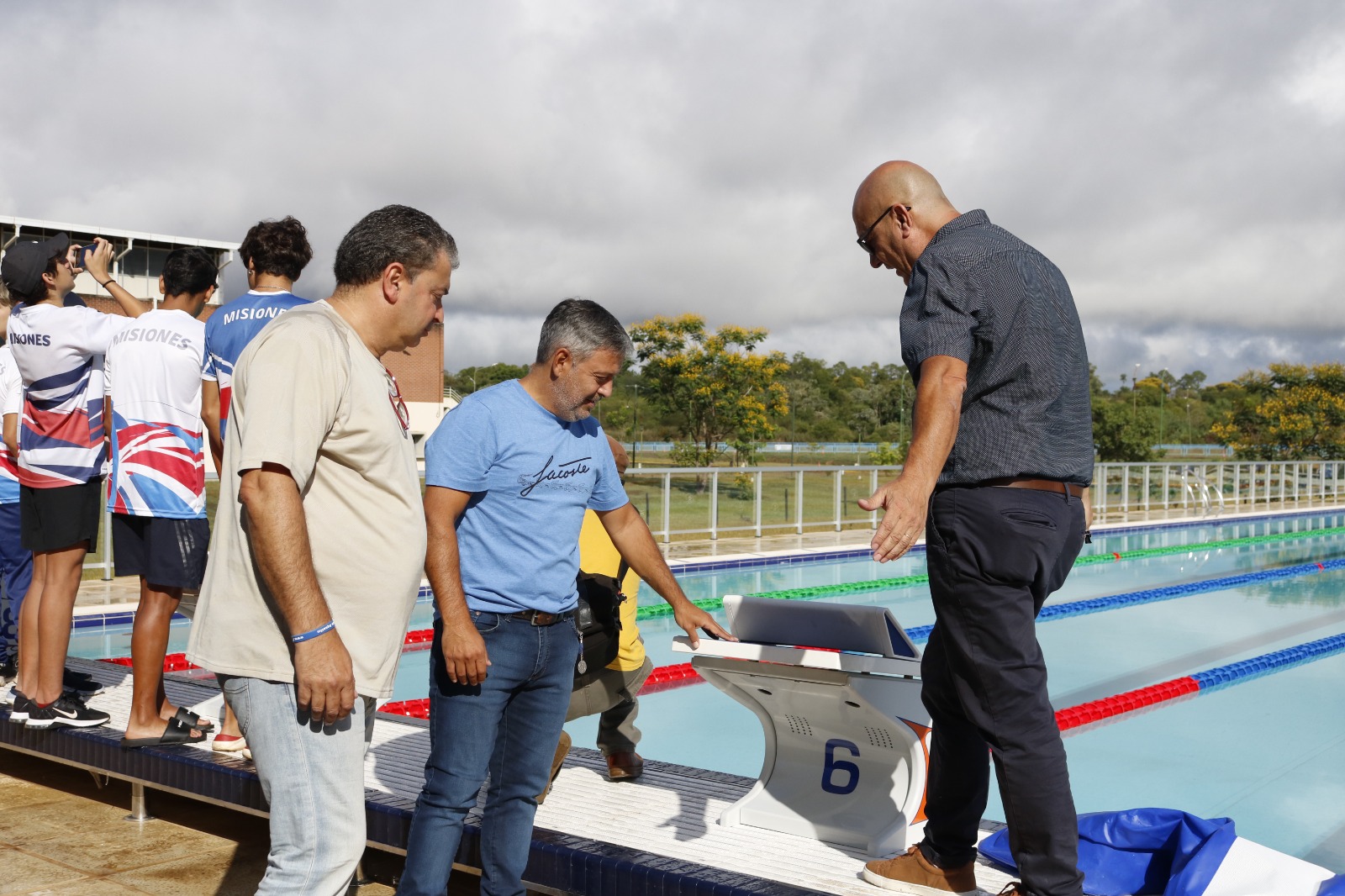 Acuerdan mayor desarrollo de la natación la Confederación de Deportes Náuticos y Misiones imagen-4