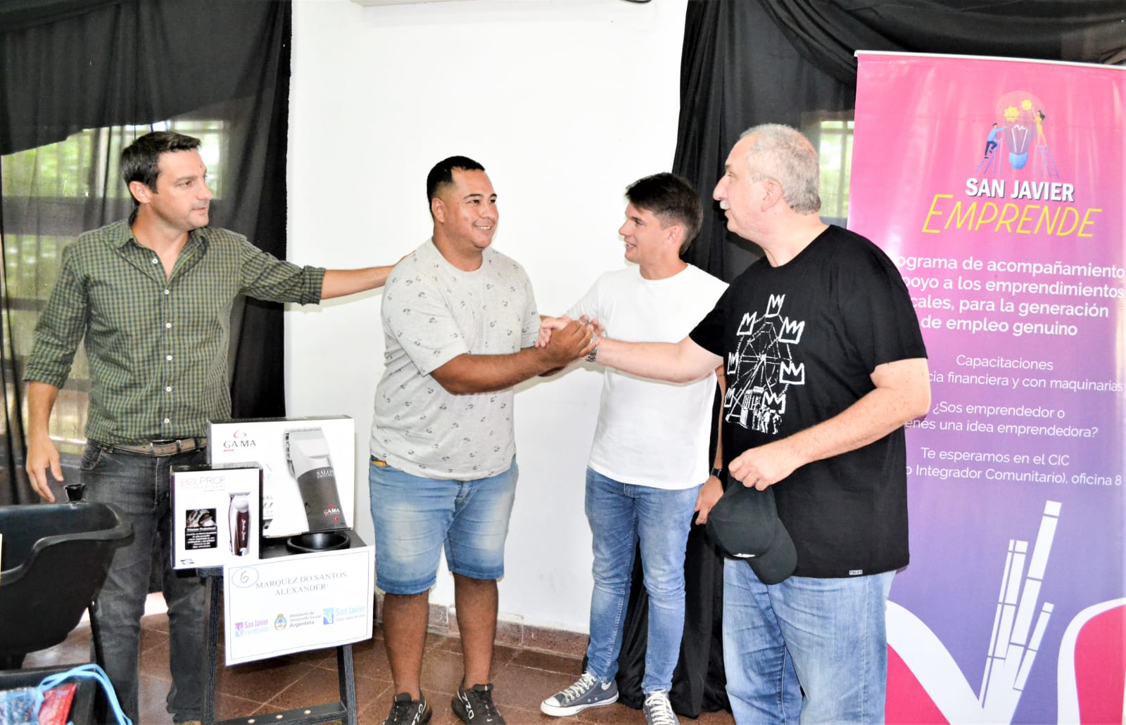 Passalacqua y Romero Spinelli participaron de entrega de herramientas a emprendedores de San Javier imagen-4