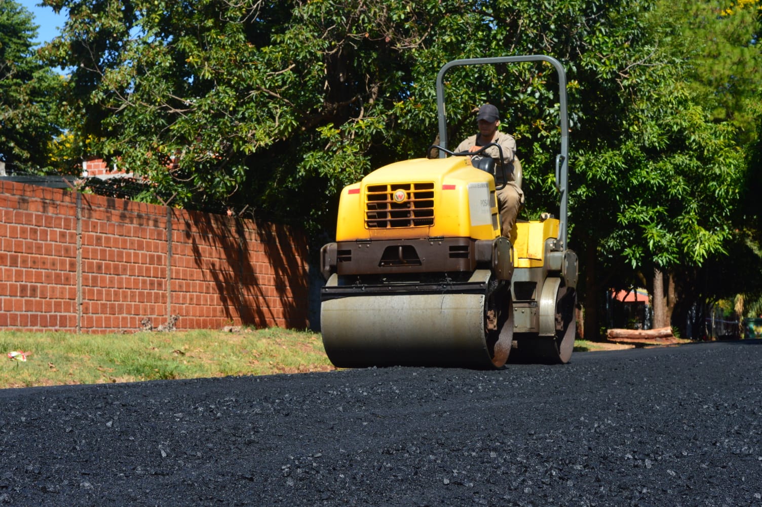 Terminó la ejecución de asfalto en calles de la Chacra 242 imagen-6