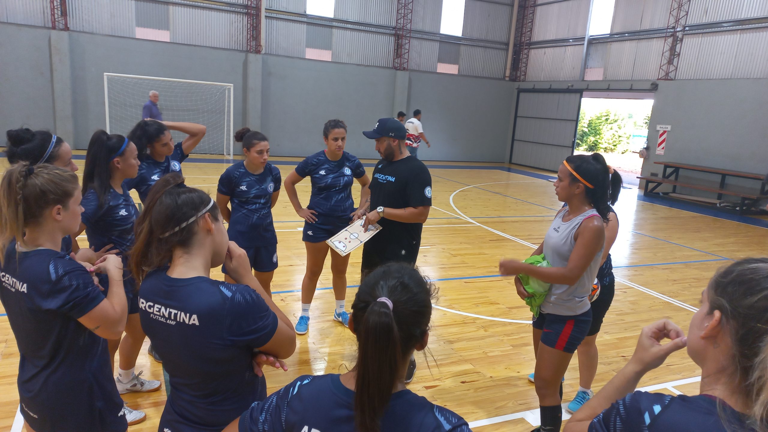 Futsal: la Selección Femenina se prepara para el debut en el Mundial de Misiones imagen-7