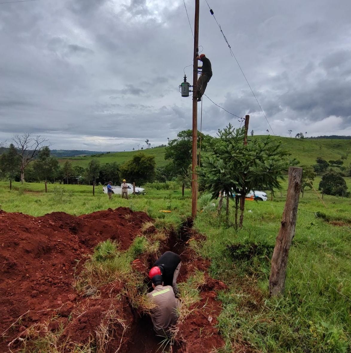 Energía eléctrica: familias de la zona de Irigoyen ya cuentan con nuevas líneas rurales imagen-2
