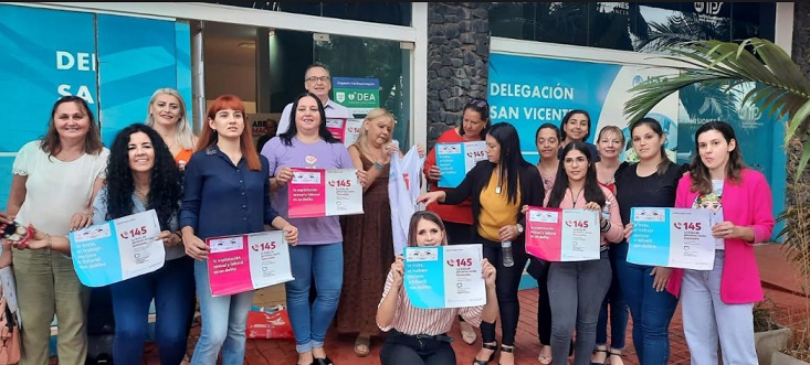 Día de la Mujer: instalaron un banco rojo en la delegación IPS de San Vicente imagen-2