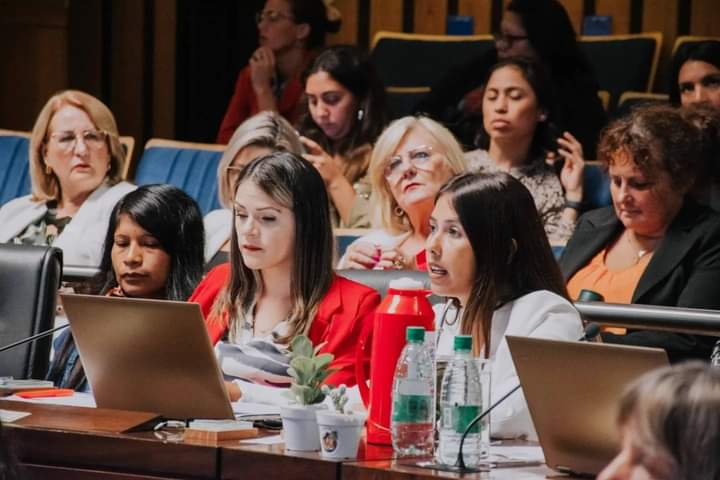 En el Parlamento de la Mujer 2023 presentaron dos proyectos disruptivos en torno a la Educación imagen-2