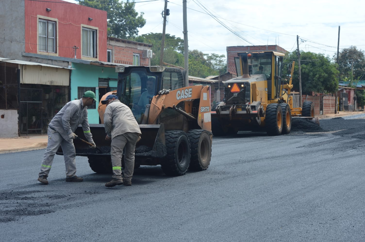 Finalizaron los trabajos de asfalto en avenida Monseñor D´ Andrea imagen-2