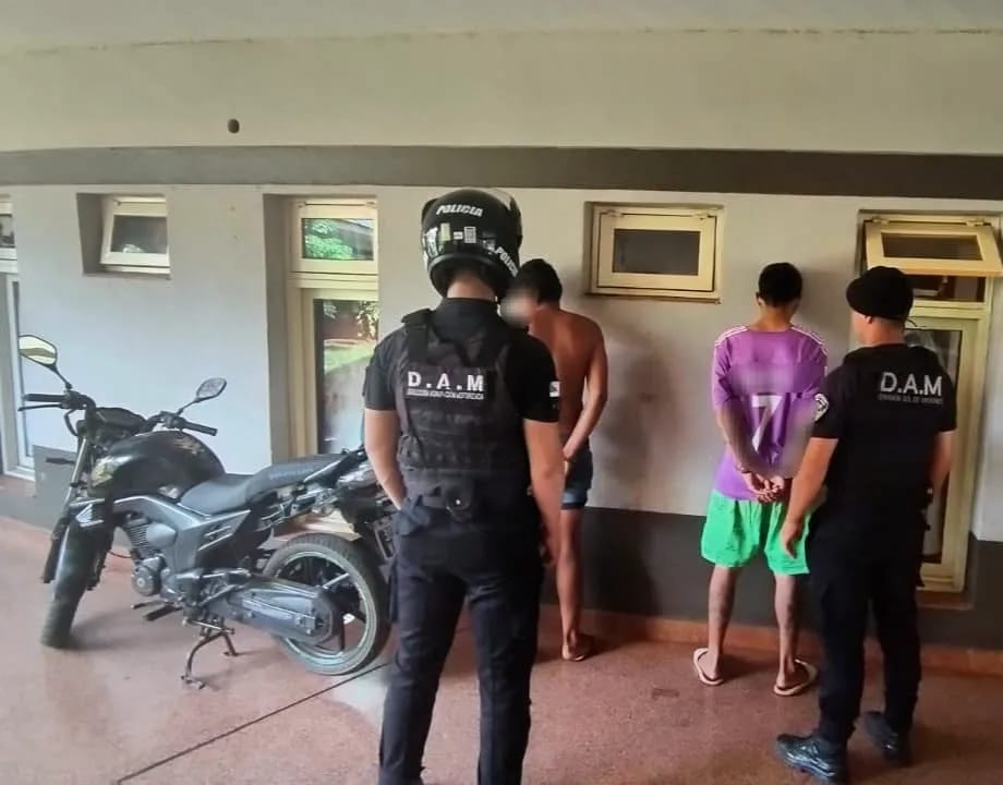 Una patrulla evitó que embarquen una moto robada hacia Brasil imagen-8